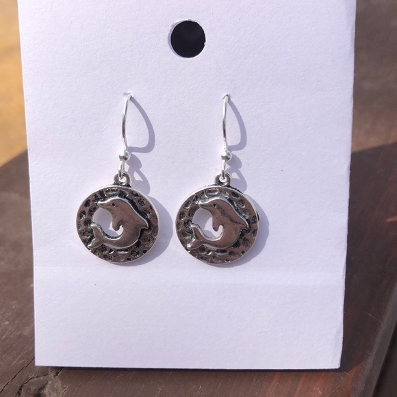 Handmade ❤️ Dolphin Charm Earrings - Picture 2 of 3